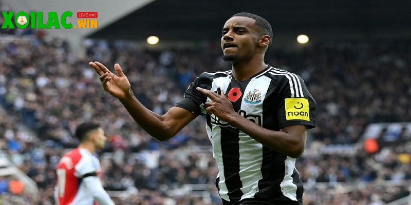 Liverpool chính thức tiếp cận Alexander Isak với lời đề nghị kỷ lục 120 triệu bảng 2 Liverpool quyết tâm phá kỷ lục để giữ vững vị thế