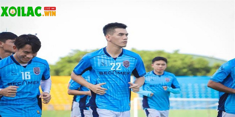 HAGL thua sốc đội sinh viên Thái Lan trong trận giao hữu tại Thái Lan 2 Trận giao hữu cuối cùng gặp lại người cũ Dusit Charleman