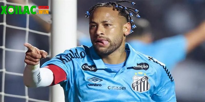 Neymar tỏa sáng rực rỡ với cú đúp cho Santos: Lời khẳng định trở lại Selecao 1 Trở lại từ vực thẳm: Neymar và hành trình tái thiết sự nghiệp