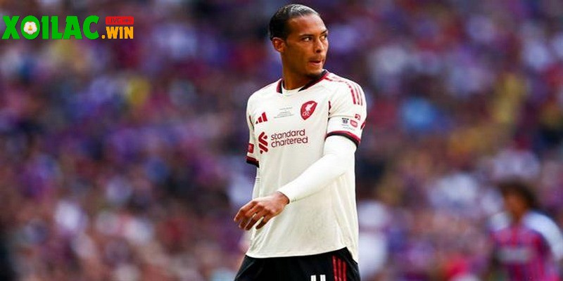 Virgil van Dijk thất vọng sau khi Liverpool hụt Siêu cúp Anh trước Crystal Palace 1 Liverpool thất bại trước Crystal Palace trong trận Siêu cúp Anh 2025