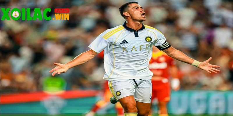 Ở tuổi 40, Cristiano Ronaldo vẫn giữ vai trò thủ lĩnh cả trong và ngoài sân cỏ