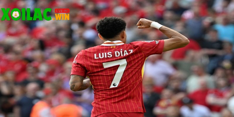 Diaz tặng bàn thắng đặc biệt cho Diogo Jota ngay trận ra mắt