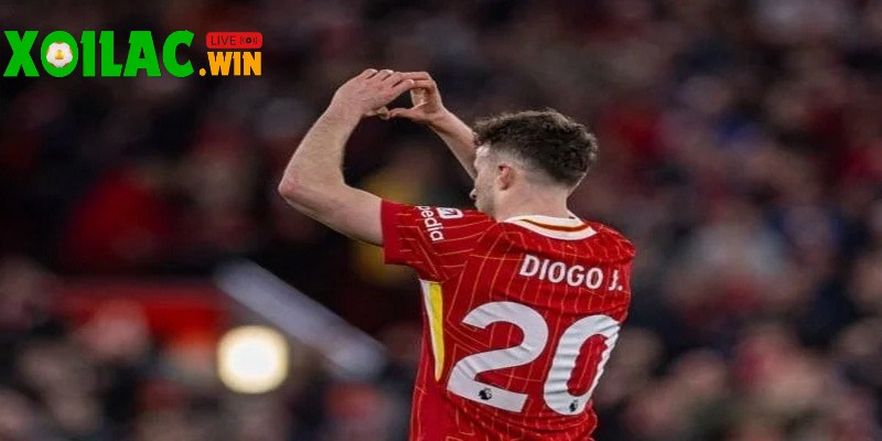 Treo số áo hành động không phổ biến trong bóng đá Anh